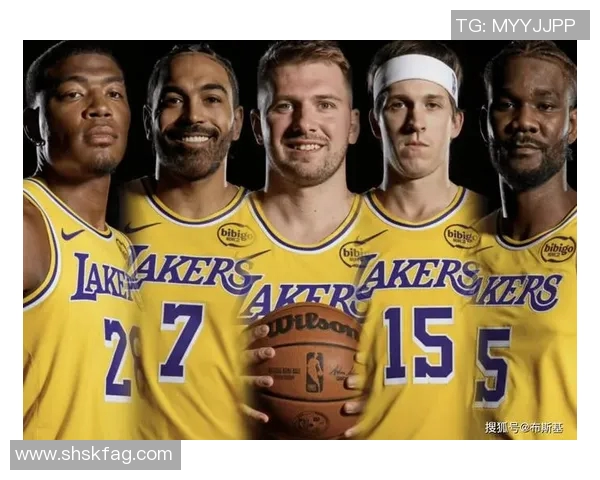 2019季前赛湖人与骑士的精彩对决回顾与分析