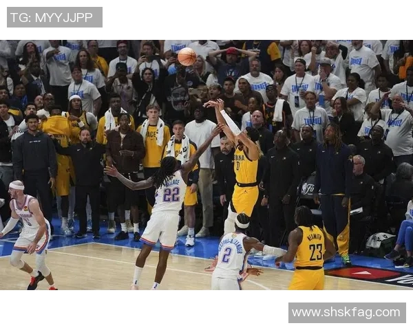 骑士与步行者精彩对决集锦回顾展现篮球魅力与团队精神