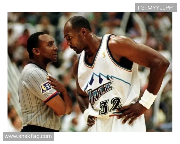 篮球明星的奇特习惯揭秘他们的怪癖如何影响场上表现与生活